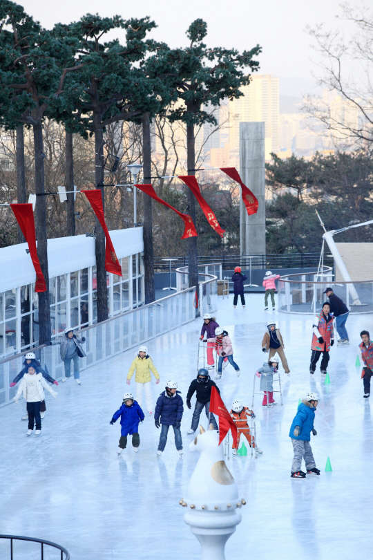 이번 패키지는 3월 1일까지 매일 운영되며 호텔 투숙객이나 클럽 회원이 아니더라도 누구나 이용할 수 있다. 반얀트리 클럽 앤 스파 서울 제공